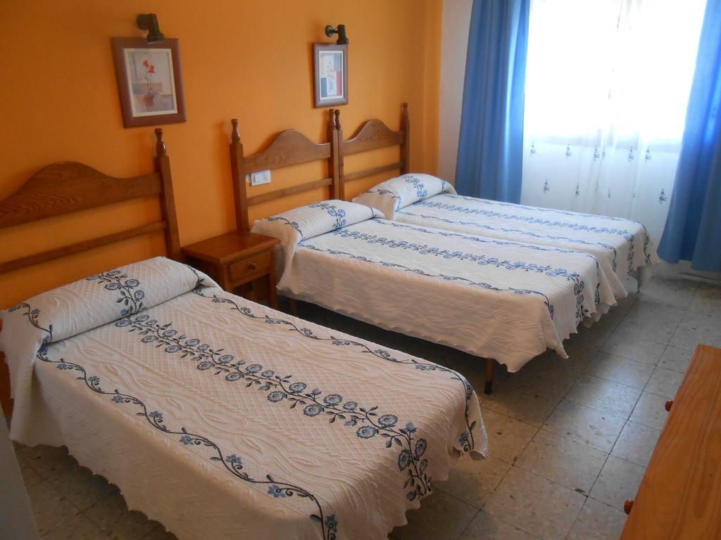 Hostal Avenida Arenas de San Pedro Chambre photo