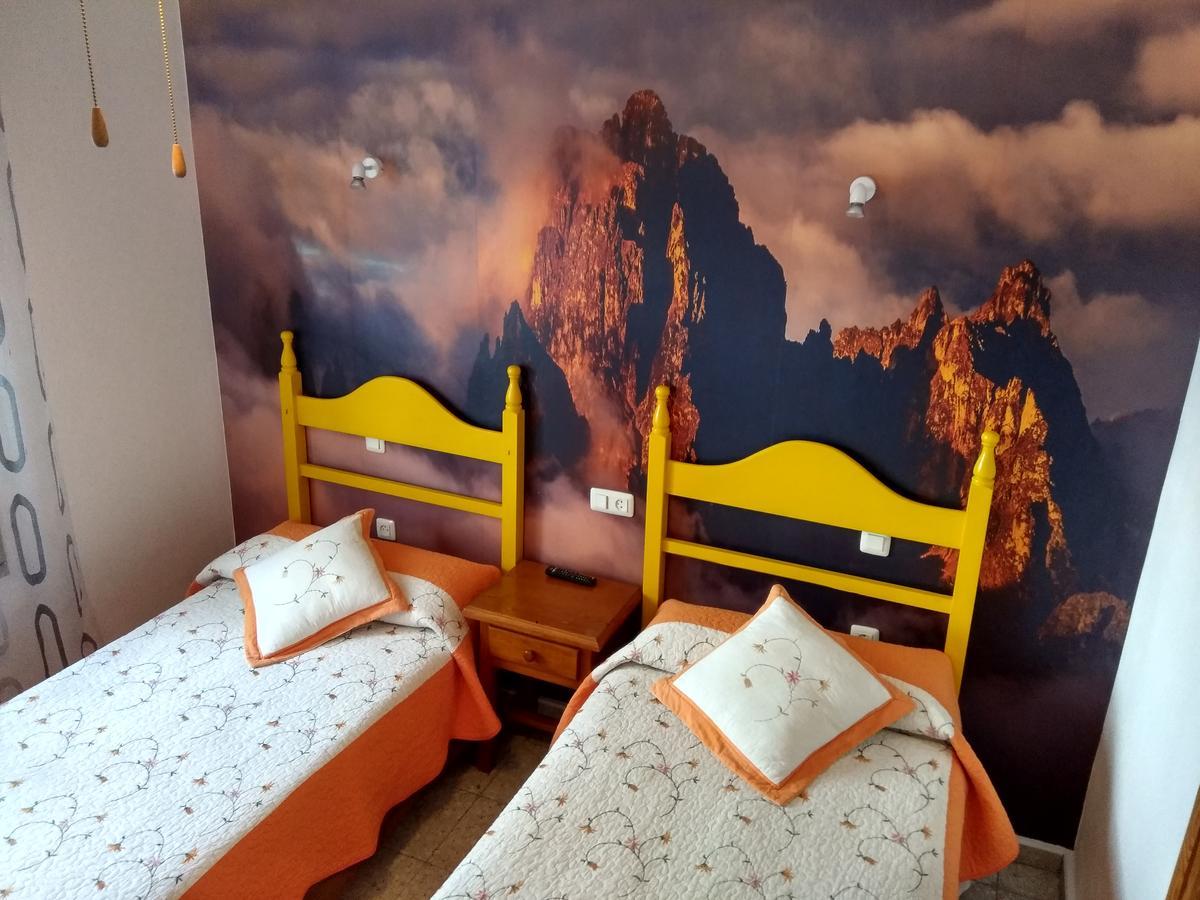 Hostal Avenida Arenas de San Pedro Extérieur photo